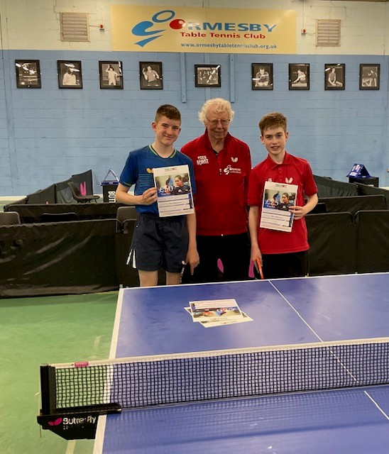 U15 Boys L-R Winner Oscar Dixon, AR, RU James Finn
